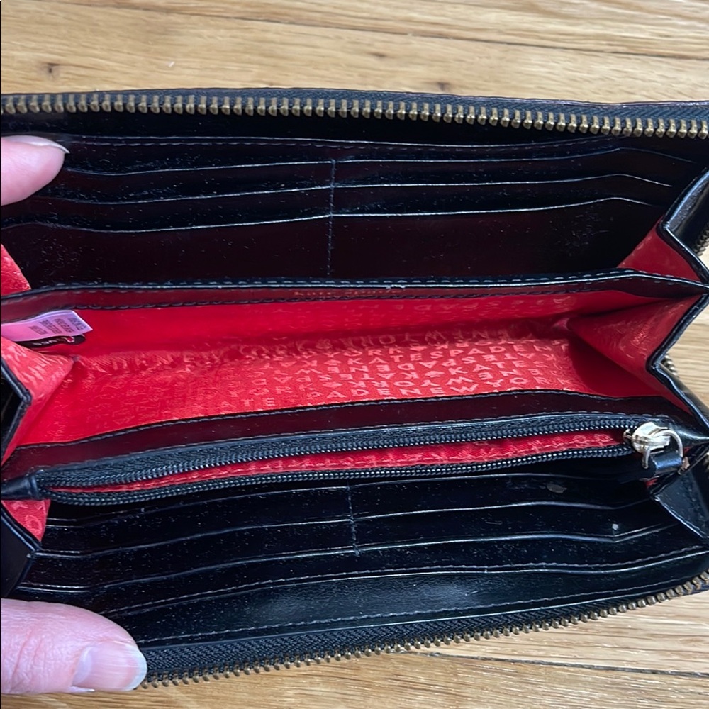Kate Spade Black and Cream Wallet - Picture 4 of 7